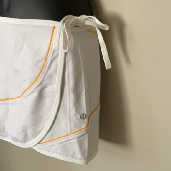 Size 6 Lululemon wrap skirt - Picture 2 of 3